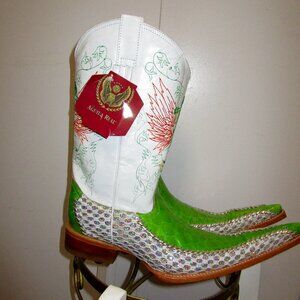 Cowgirl boots by Aguila Real in Alligator & Leather 9.5 NWT